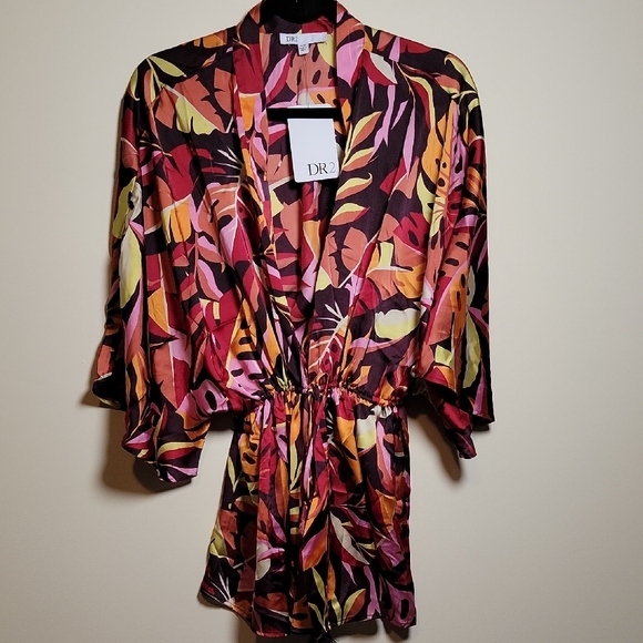 DR2 | Tops | Dr2 Red And Pink Floral Robe With Silky Fabric And Wide ...
